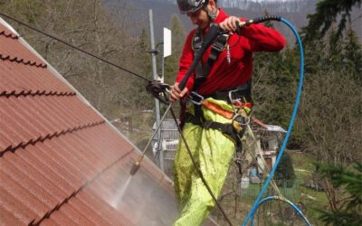 Čistenie striech budov a priemyselných objektov: Prevencia, ktorá šetrí tisíce eur